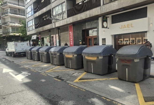 REUBICACIÓN DOS COLECTORES EN XERAL PARDIÑAS POR MOR DAS OBRAS DE PAVIMENTADO